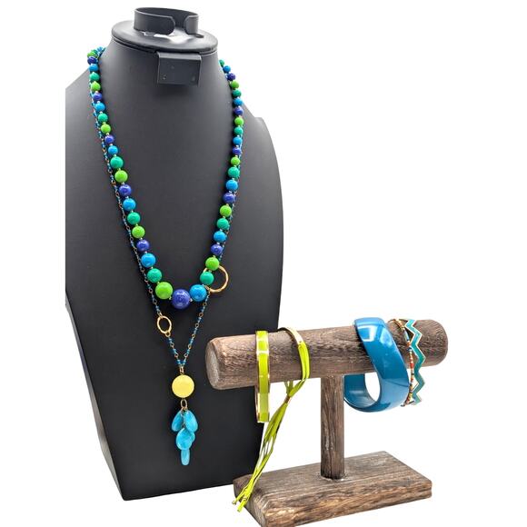 Mixed Lot of Blue Green Theme Jewelry Including 2 Necklaces & 5 Bracelets - Picture 8 of 8
